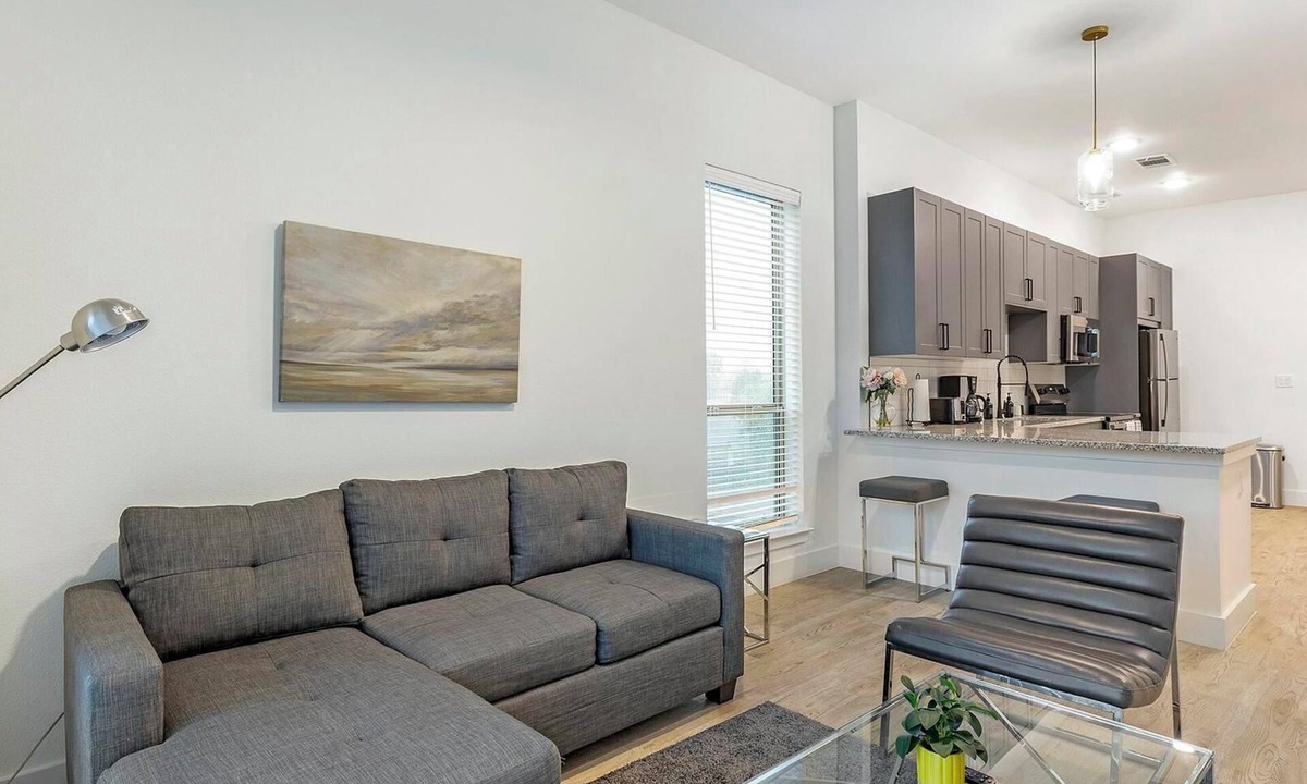 Denton Apartment | Landing | Modern 1BD, Pool, Gym