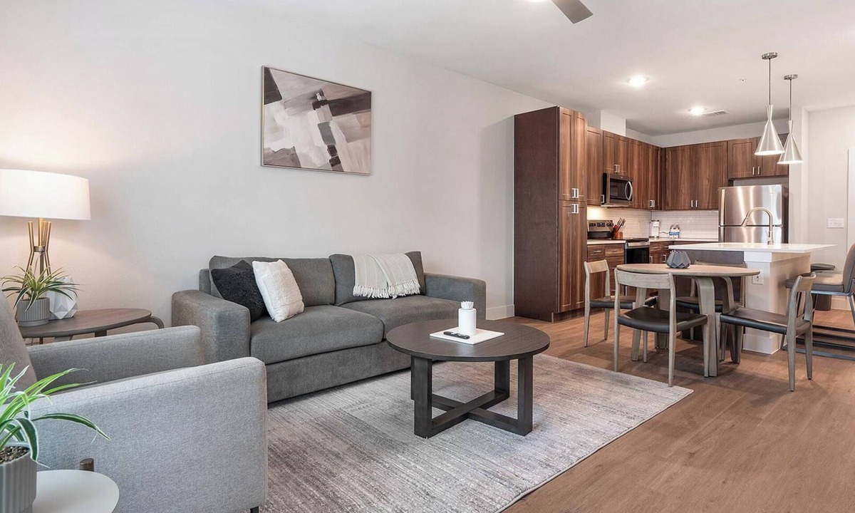 Seguin Apartment | Landing | Modern 1BD, Pool, Gym