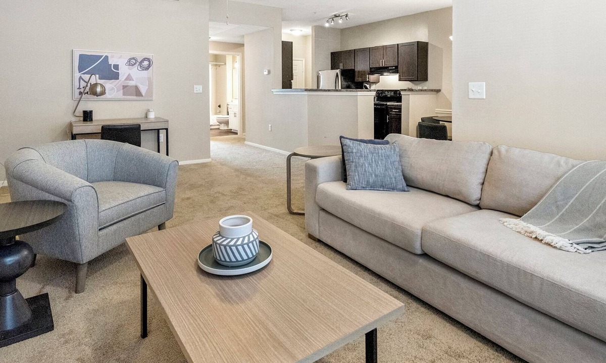 Germantown Apartment | Landing | Modern 1BD, Tennis Court, Gym