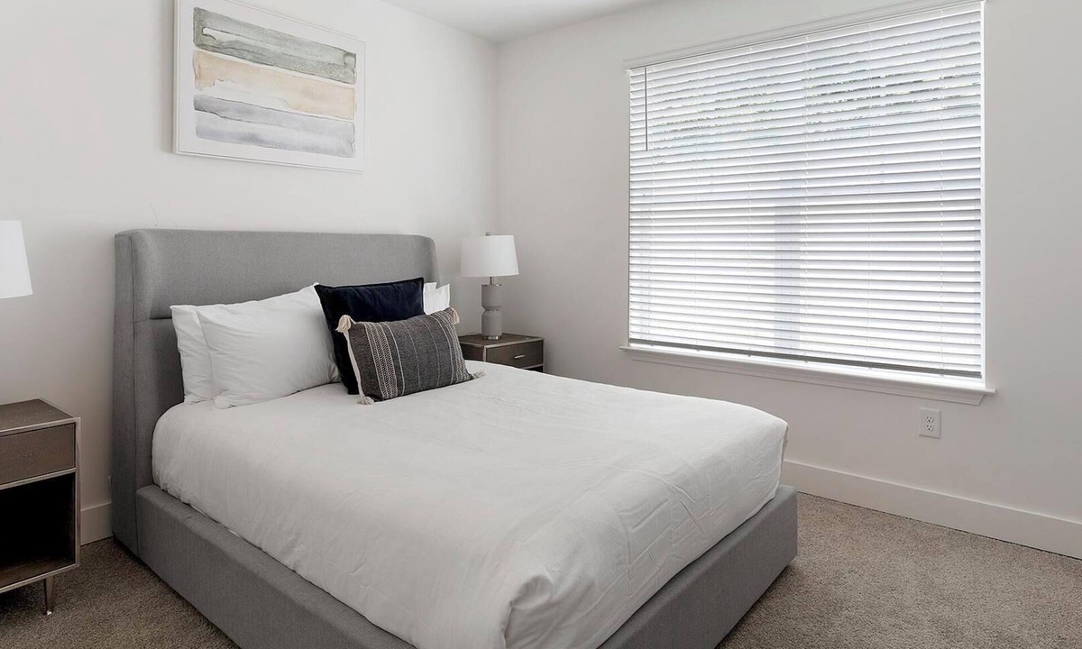 Crestline Heights Apartment | Landing | Modern 2BD, Pool, Clubhouse