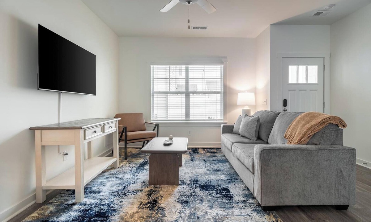 Port Wentworth Apartment | Landing | Modern 2BD, Clubhouse, Pool