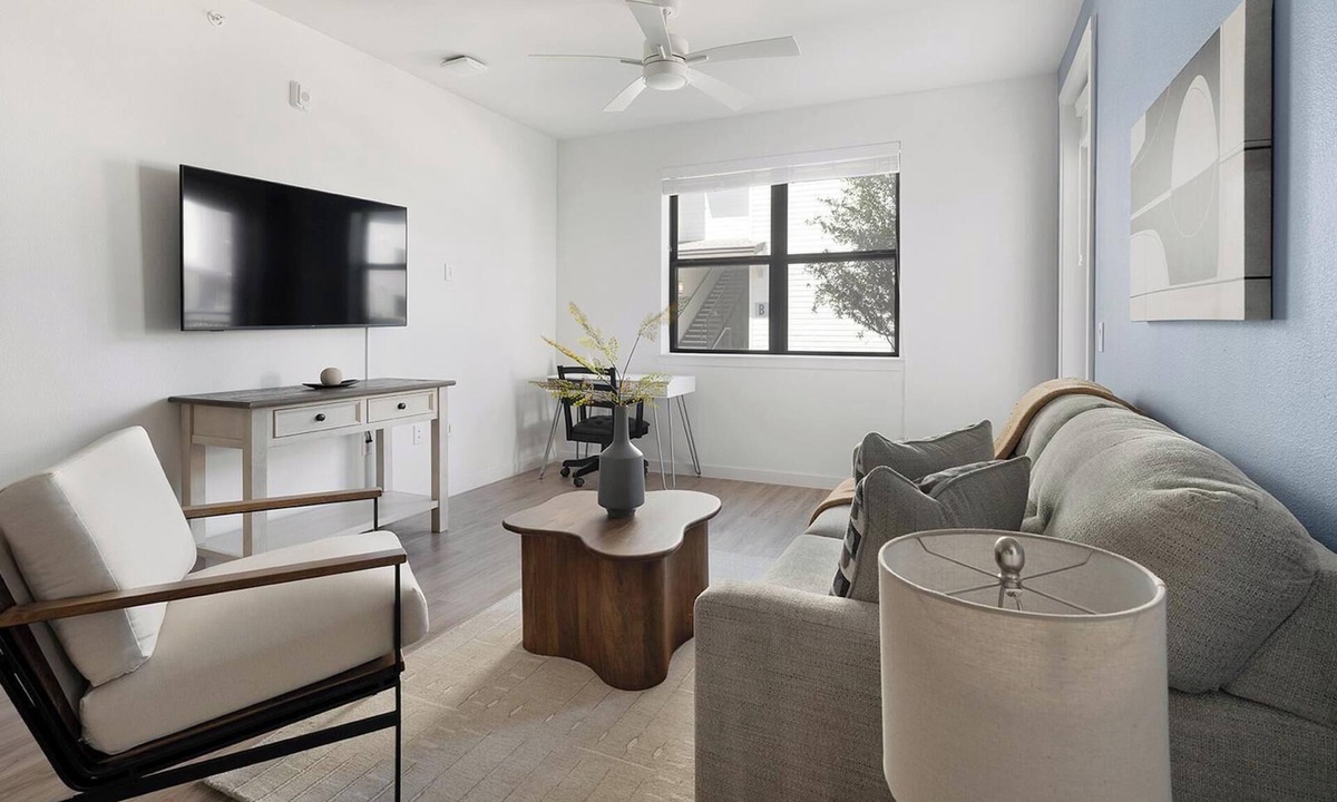Austin Apartment | Landing | Modern 2BD, Clubhouse, Gym