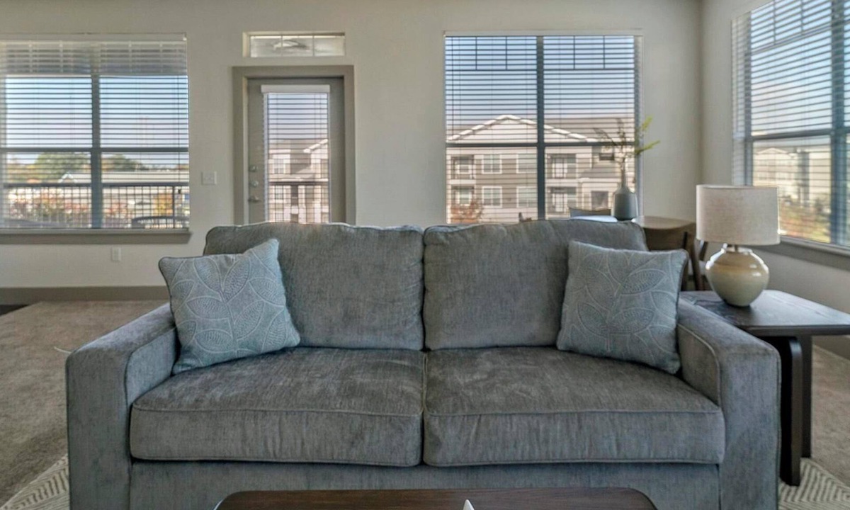 Spring Apartment | Landing | Modern 2BD, Courtyard, Gym