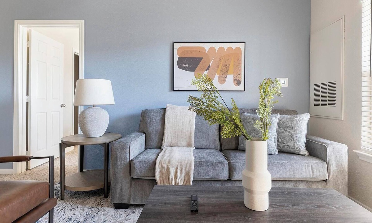 Austin Apartment | Landing | Modern 2BD, Courtyard, Clubhouse