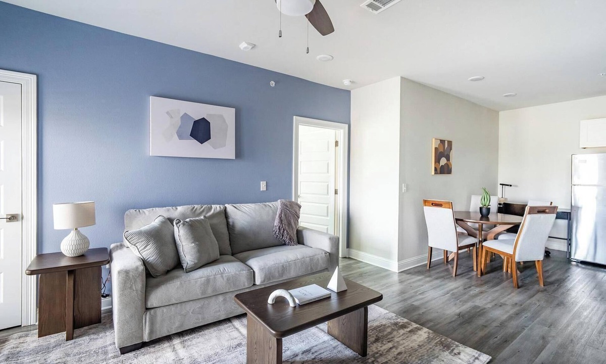 Harvey Apartment | Landing | Modern 2BD, Gym, Clubhouse