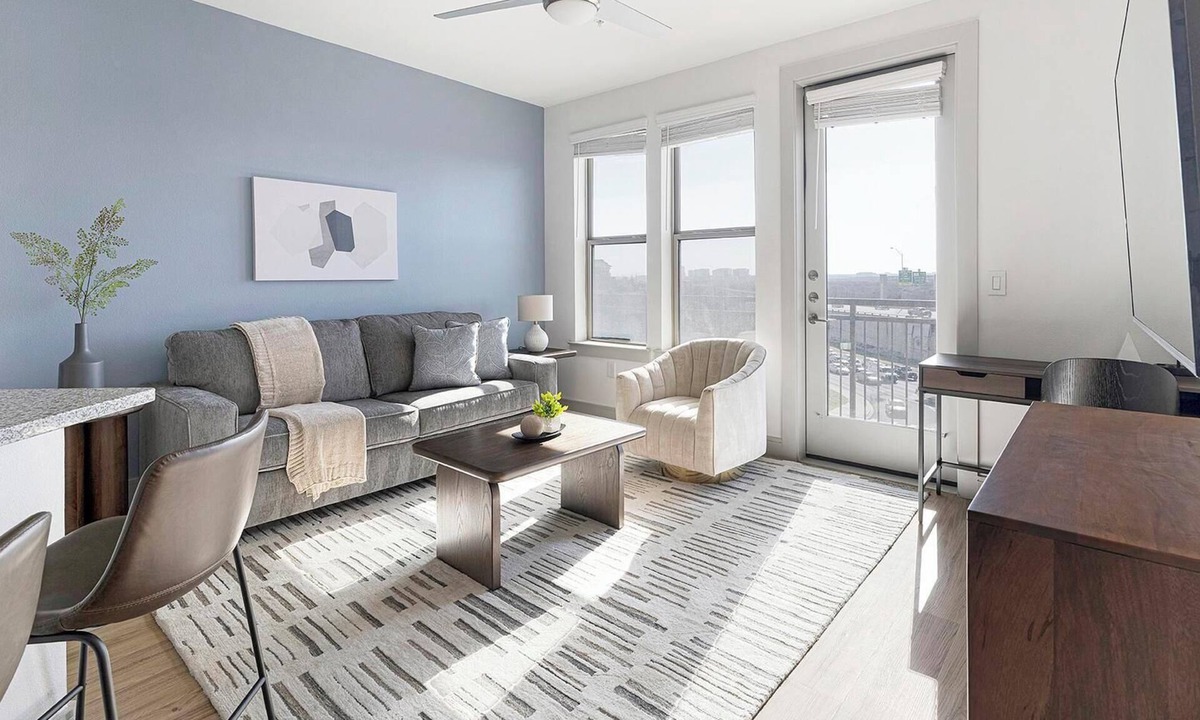 Scofield Farms Apartment | Landing | Modern 2BD, Gym, Pool