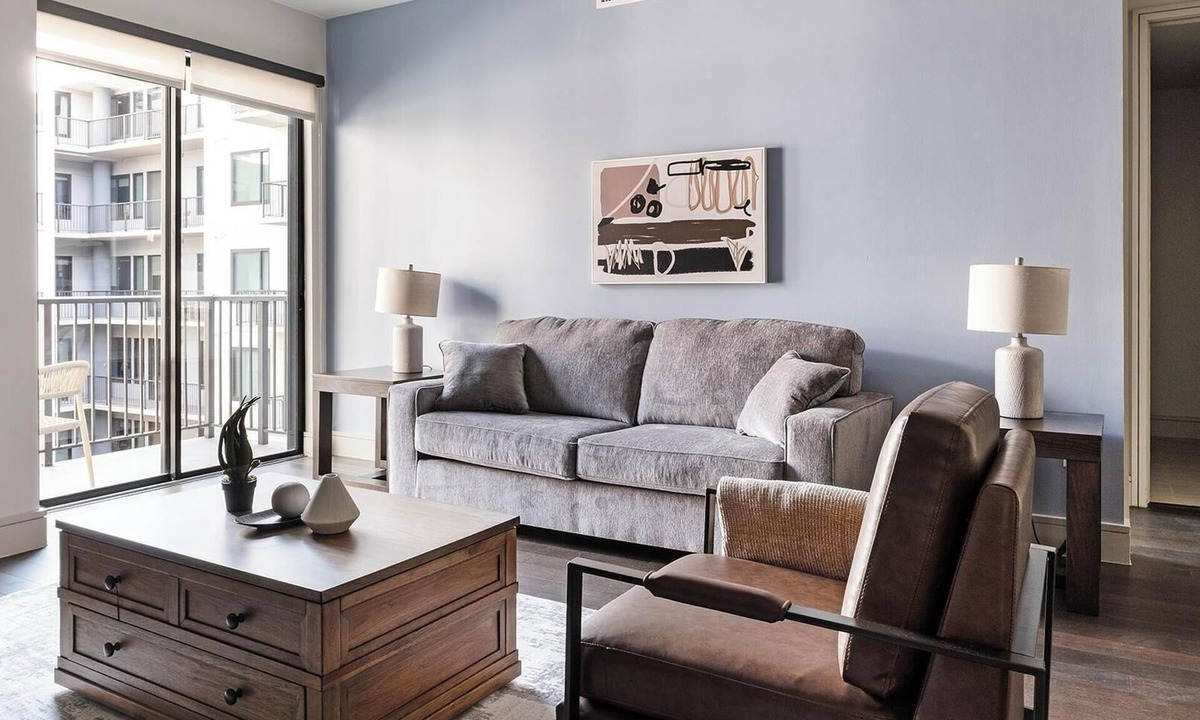 Houston Apartment | Landing | Modern 2BD, Gym, Pool