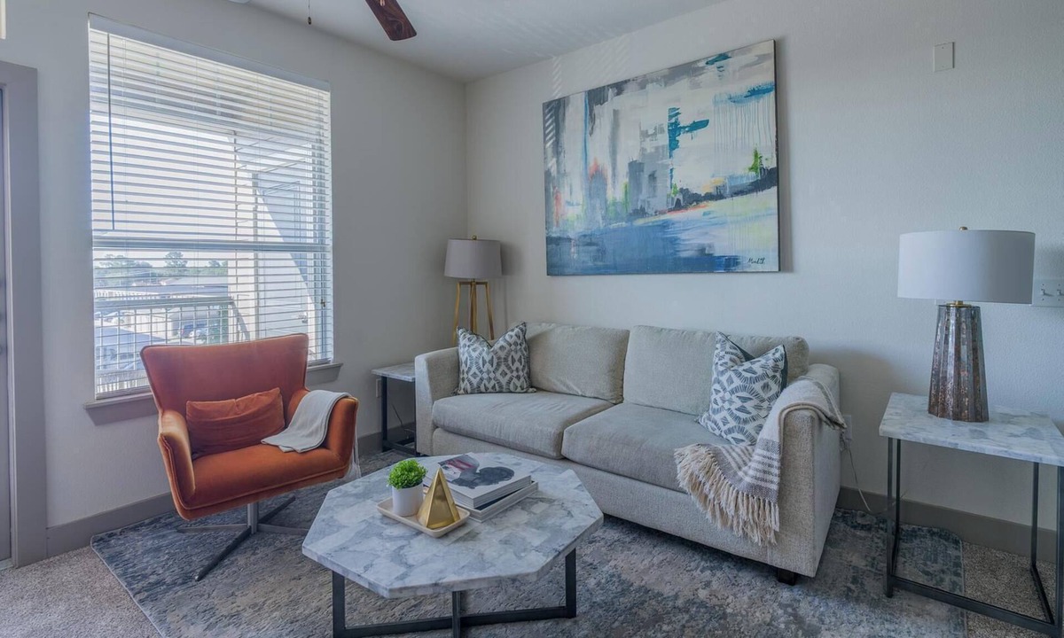 Spring Apartment | Landing | Modern 2BD, Gym, Clubhouse