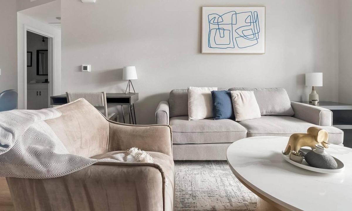 Townsite Apartment | Landing | Modern 2BD, Rooftop Lounge, Pool