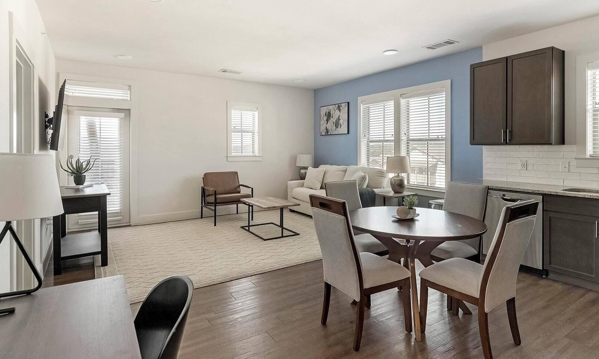 Stone Oak Apartment | Landing | Modern 2BD, Pool, Game Room