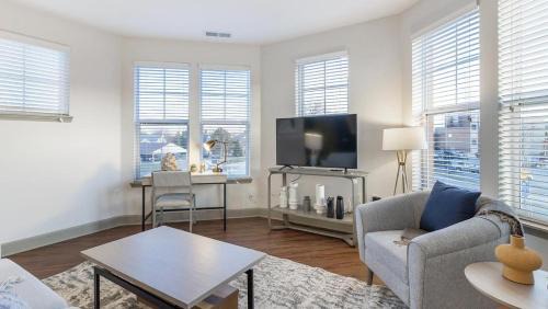Fishers Apartment | Landing Modern Apartment with Amazing Amenities (ID8482X77)
