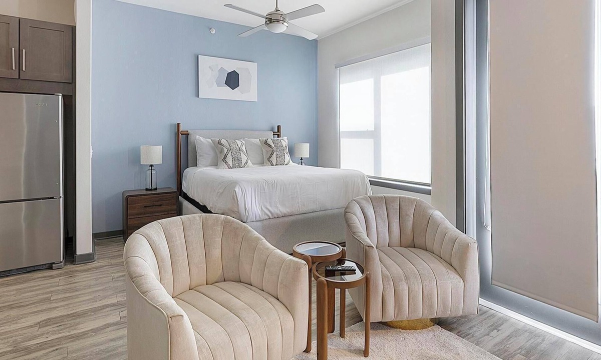 Fort Worth Cultural District Apartment | Landing | Modern Studio, Gym, Game Room
