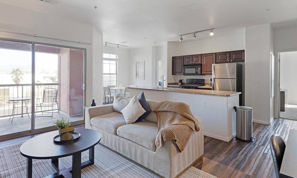 Sunrise Manor Apartment | Landing | Modern 2BD, Gym