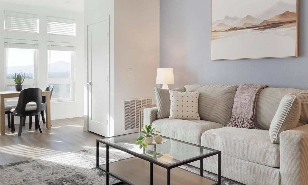 Northgate Apartment | Landing | Spectacular 1BD, Gym, Pool