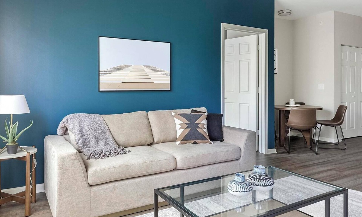 Norristown Apartment | Landing | Spectacular 2BD, Pool, Clubhouse