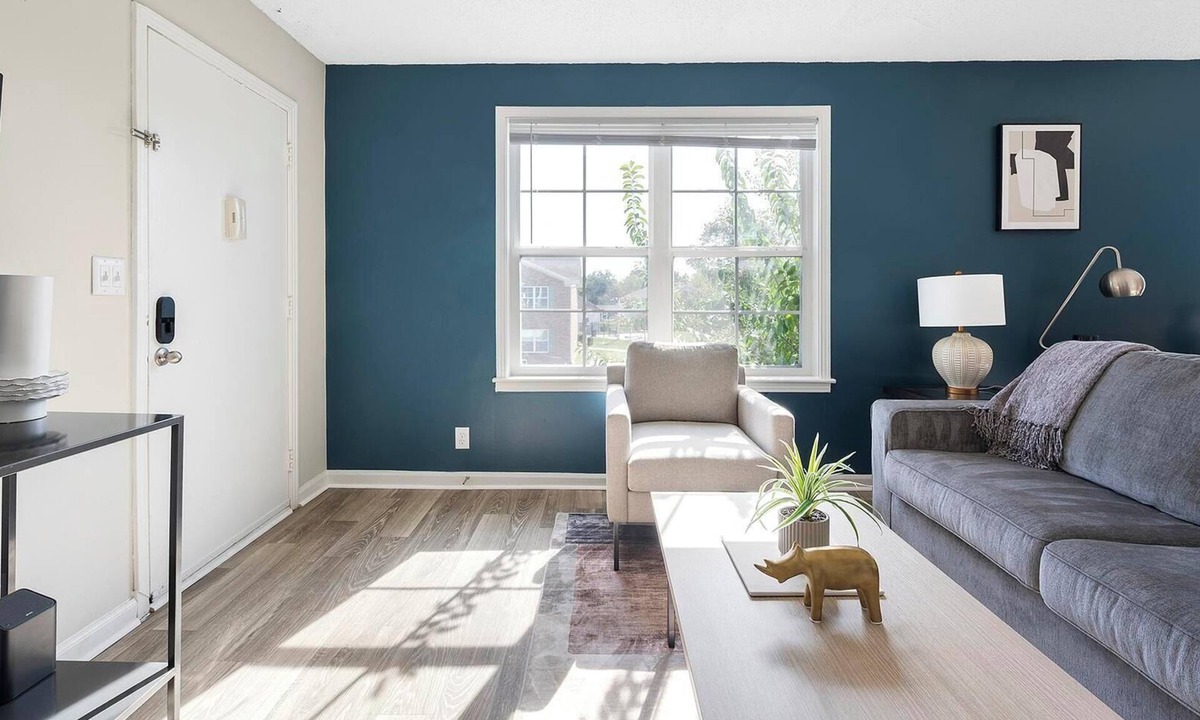 Hendersonville Apartment | Landing | Spectacular 2BD, Pool, Gym