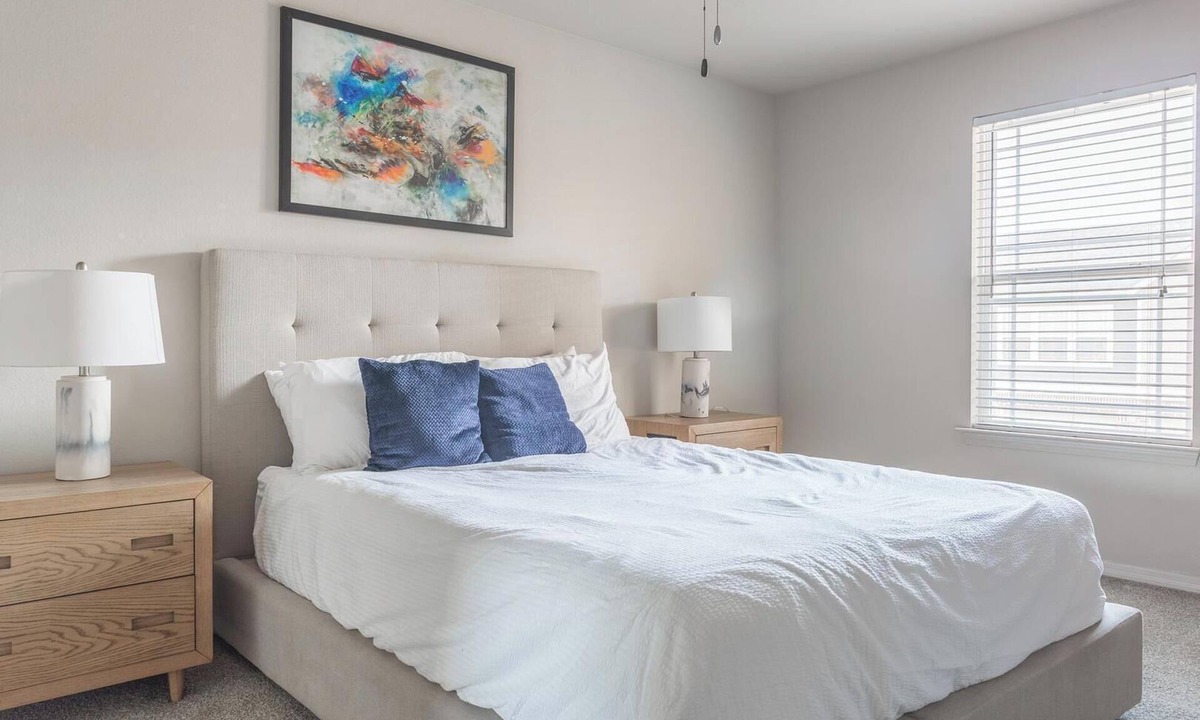 Broken Arrow Apartment | Landing | Spectacular 1BD, Courtyard, Pool