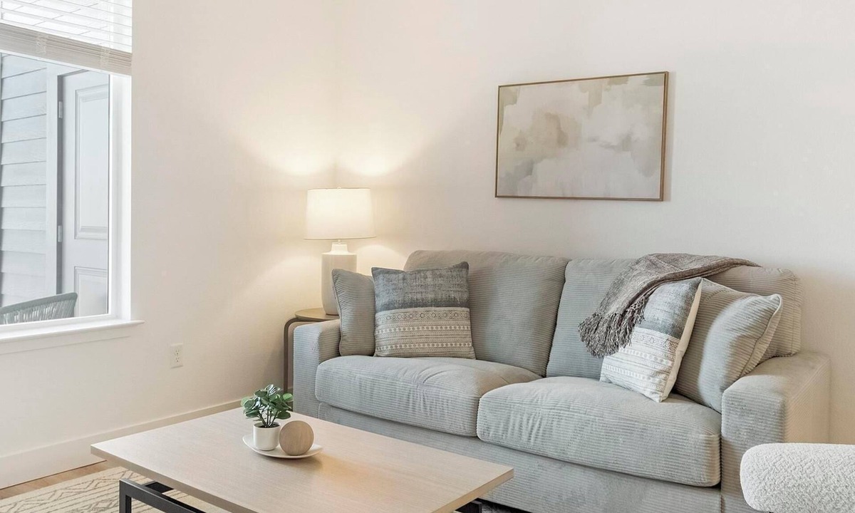 Firestone Apartment | Landing | Spectacular 1BD, Gym, Clubhouse
