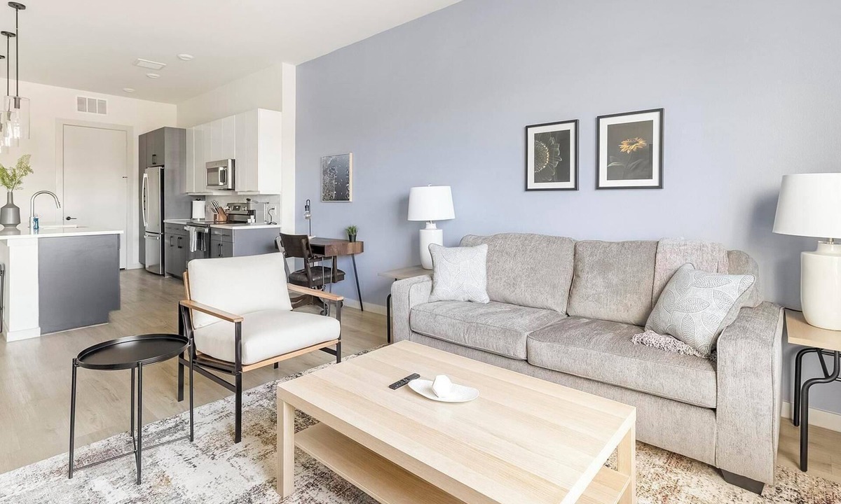 Plano Apartment | Landing | Spectacular 1BD, Gym, Pool
