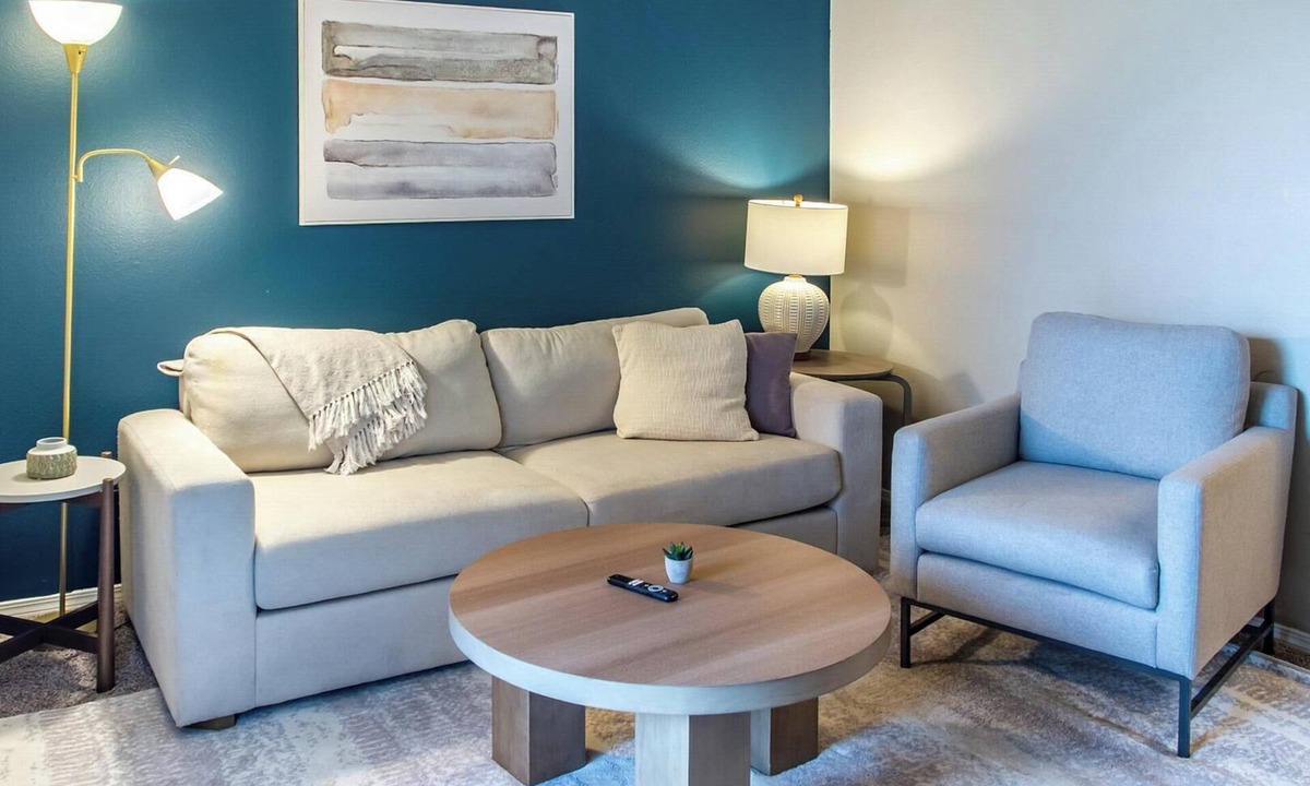 South Tulsa Apartment | Landing | Spectacular 1BD, Gym, Clubhouse