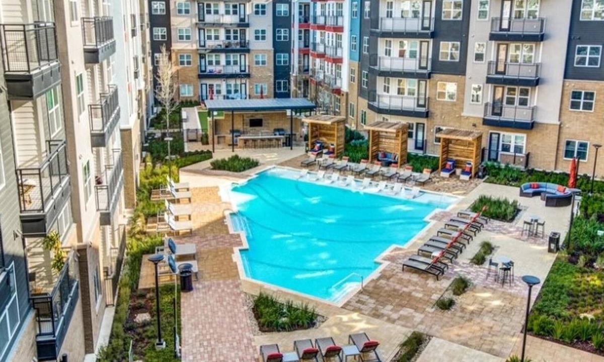 Montopolis Apartment | Landing | Spectacular 1BD, Yoga Studio, Pool
