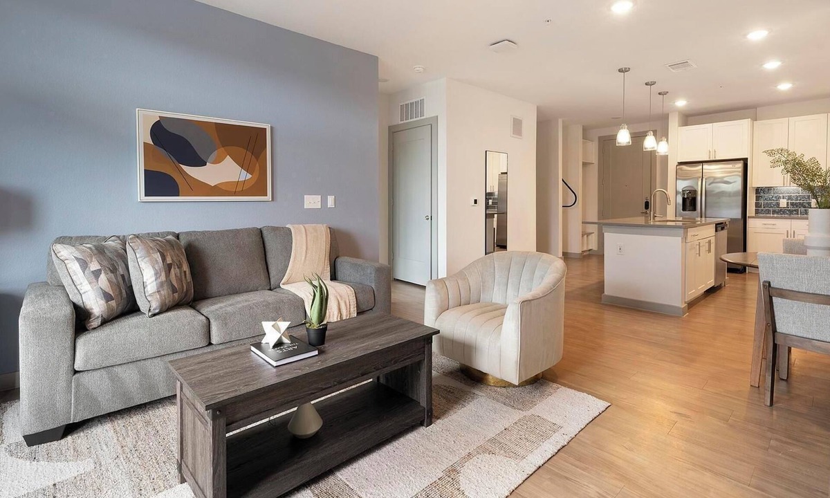MLK Apartment | Landing | Spectacular 1BD, Game Room, Courtyard