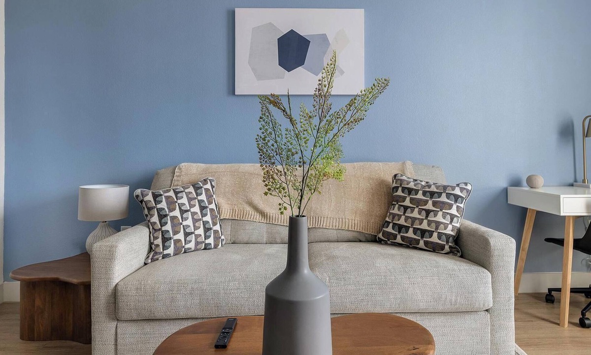 MLK Apartment | Landing | Spectacular 1BD, Gym, Courtyard