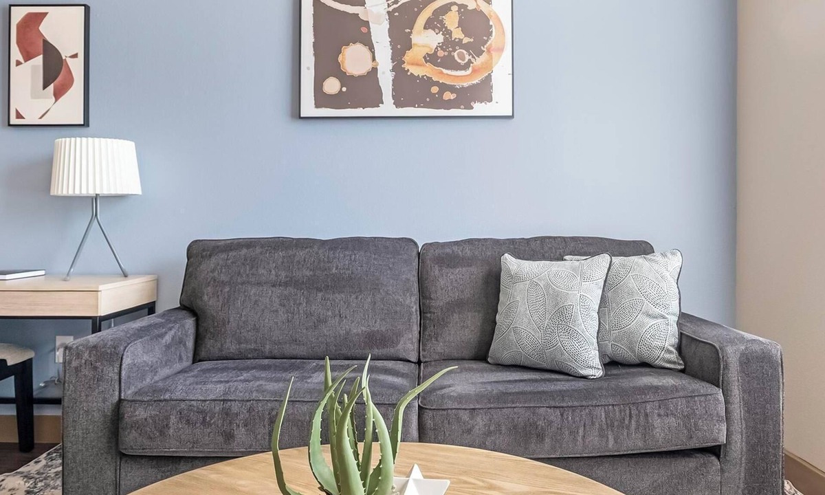 Barker Apartment | Landing | Spectacular 1BD, Gym, Courtyard
