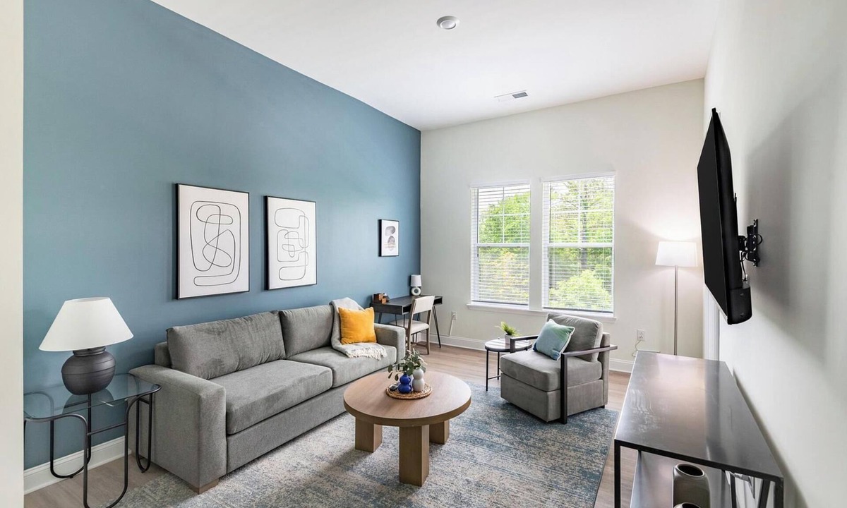 Wilmington Apartment | Landing | Spectacular 1BD, Pool, Gym