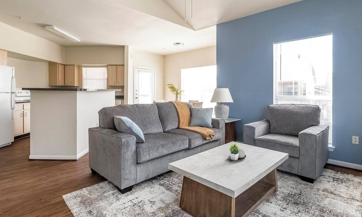 Southbelt/Ellington Apartment | Landing | Spectacular 2BD, Pool, Game Room