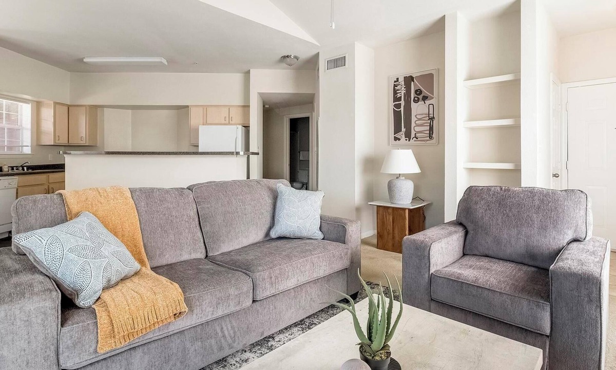 Southbelt/Ellington Apartment | Landing | Spectacular 2BD, Pool, Game Room