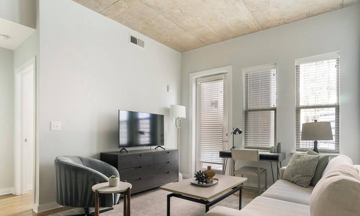 Downtown Apartment | Landing | Spectacular 2BD, Yoga Studio, Courtyard