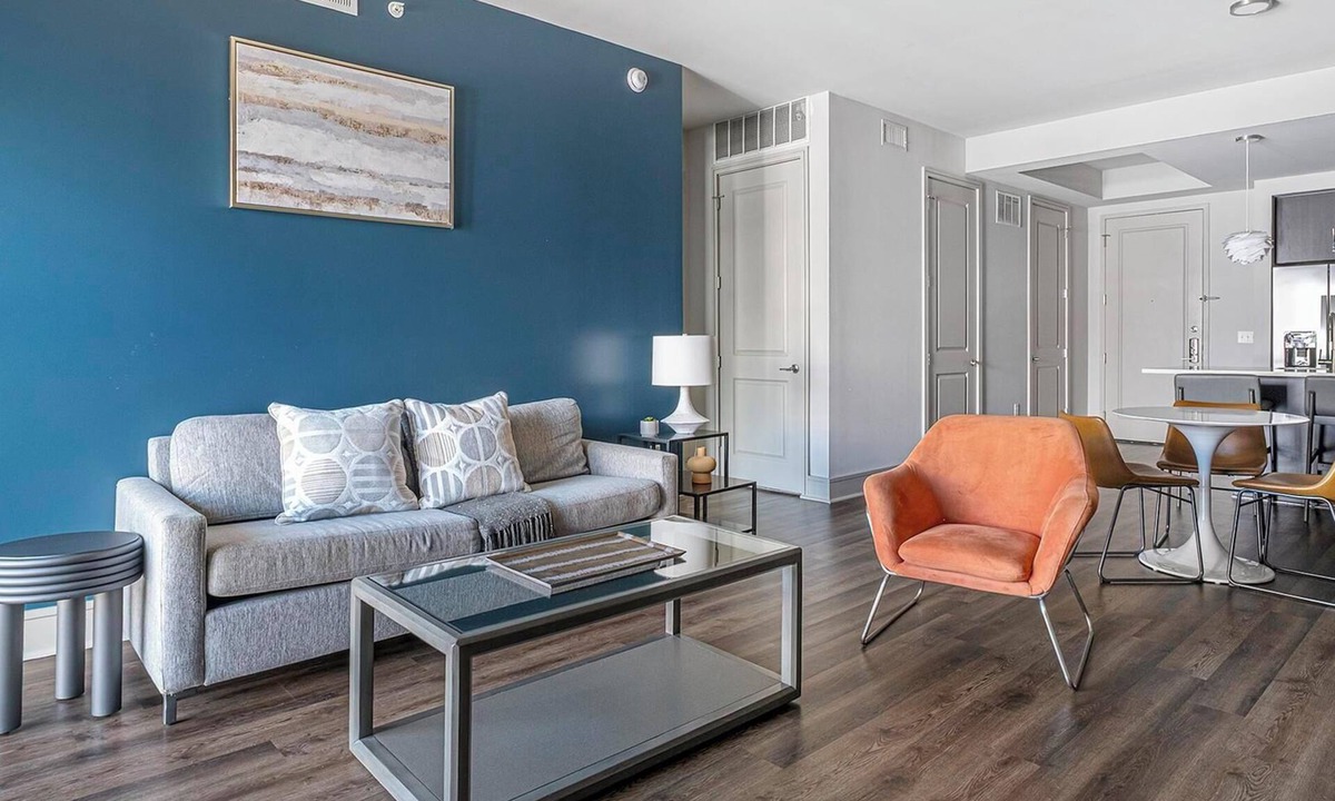 Houston Apartment | Landing | Spectacular 2BD, Pool, Gym