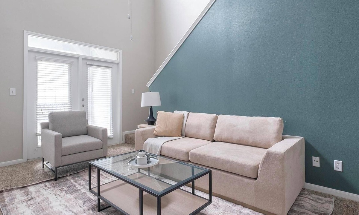 Briarforest Apartment | Landing | Spectacular 2BD, Gym, Pool