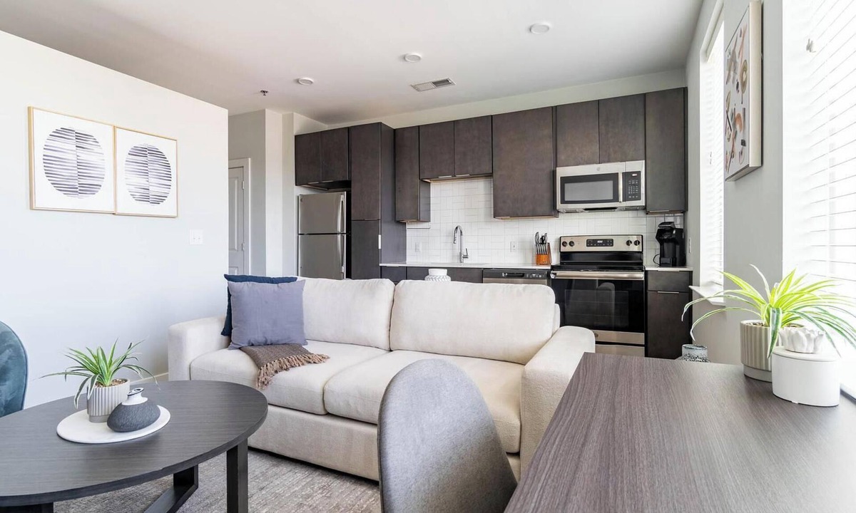 Downtown Apartment | Landing | Spectacular Studio, Courtyard, Pool
