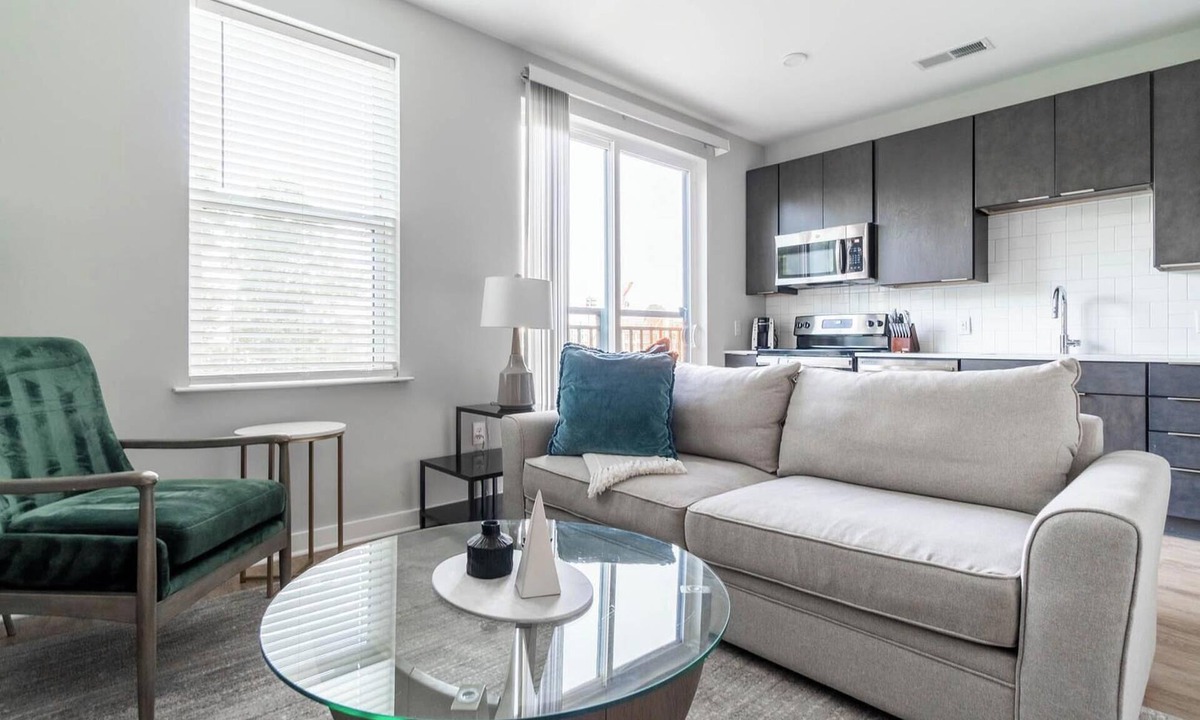 Downtown Apartment | Landing | Spectacular Studio, Courtyard, Pool