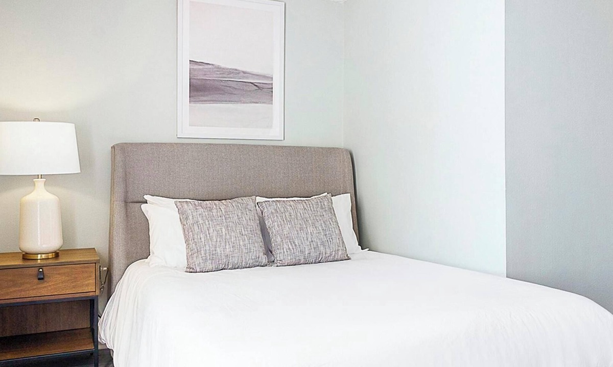 Fort Wayne Apartment | Landing | Spectacular Studio, Game Room, Gym