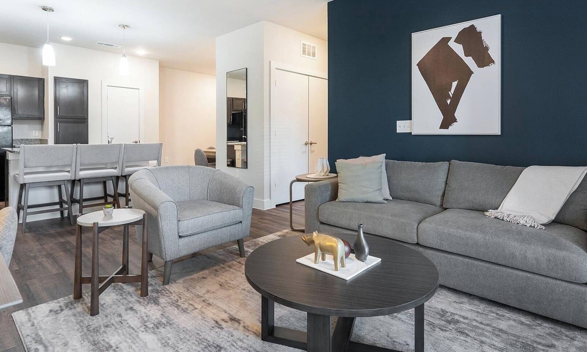 San Antonio Apartment | Landing | Spectacular 2BD, Gym, Pool