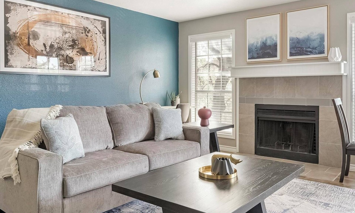 Royal Ridge Apartment | Landing | Spectacular 1BD, Clubhouse, Pool