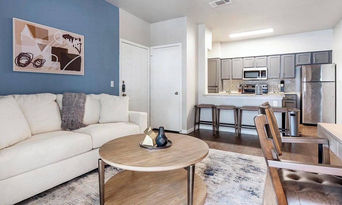 San Antonio Apartment | Landing | Spectacular 2BD, Gym, Clubhouse