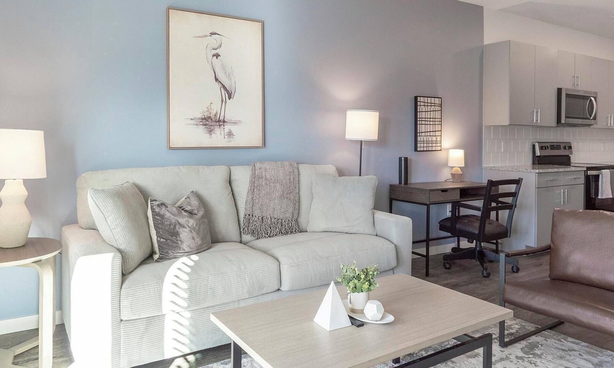 Northgate Apartment | Landing | Stunning 1BD, Pool, Gym