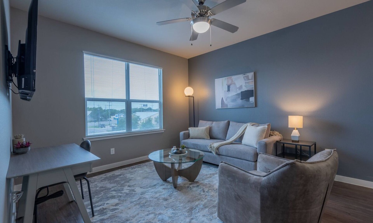 Terrell Heights Apartment | Landing | Stunning 1BD, Gym, Courtyard
