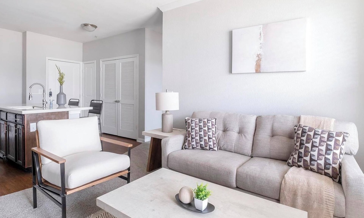 Atascocita Apartment | Landing | Stunning 1BD, Clubhouse, Gym