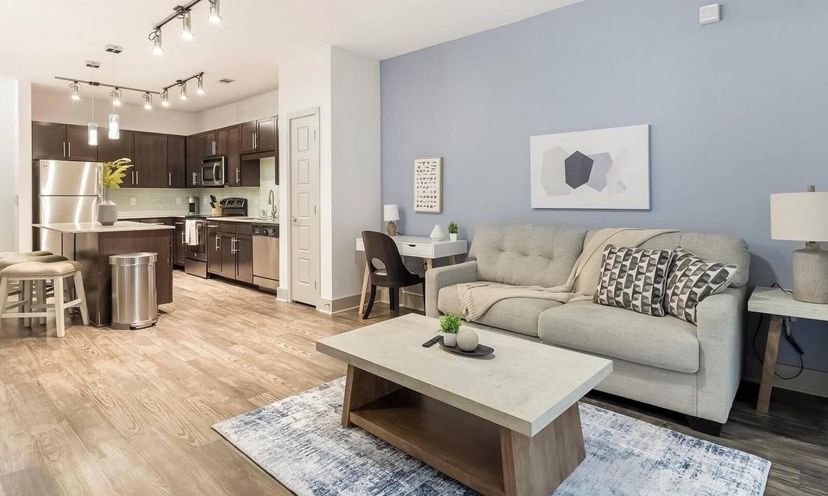 West Dallas Apartment | Landing | Stunning 1BD, Gym