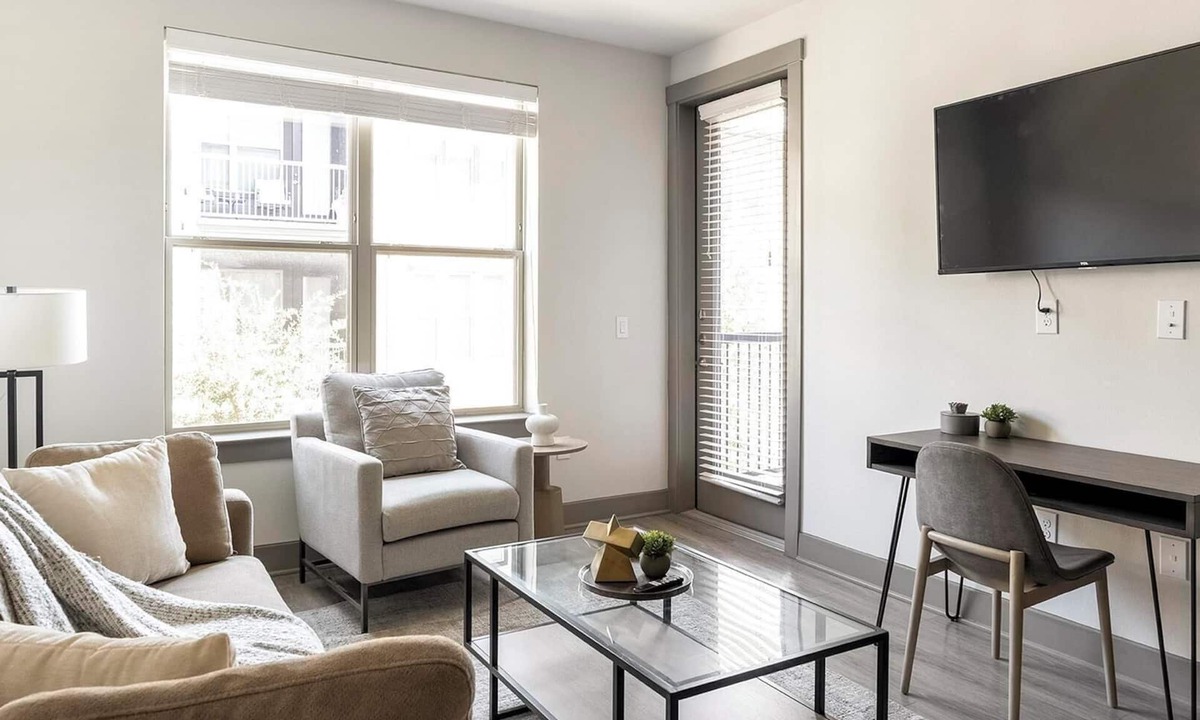 McKinney Apartment | Landing | Stunning 1BD, Pool, Gym