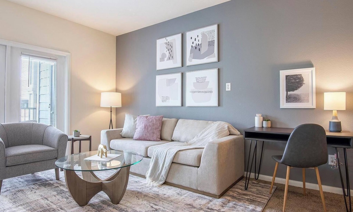 Sweetbriar Apartment | Landing | Stunning 1BD, Pool, Clubhouse