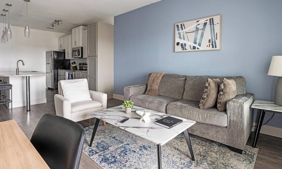 Venice Apartment | Landing | Stunning 1BD, Pool, Clubhouse