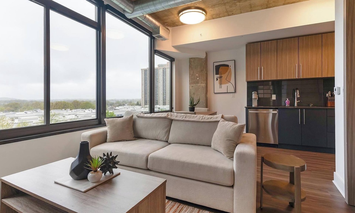 Baileys Crossroads Apartment | Landing | Stunning 1BD, Game Room, Gym
