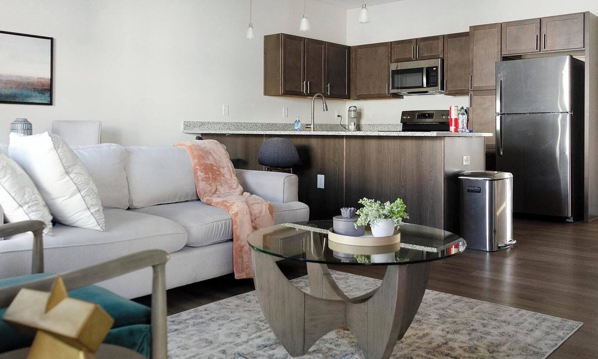 Cartersburg Apartment | Landing | Stunning 2BD, Clubhouse, Pool