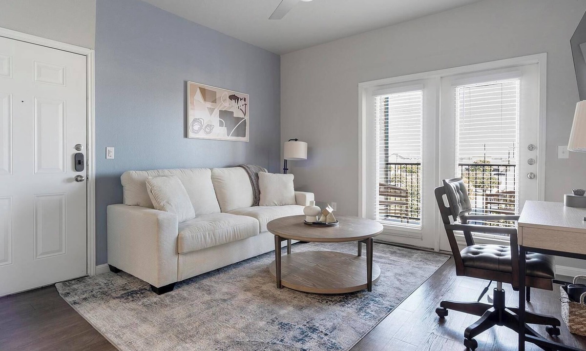 San Antonio Apartment | Landing | Stunning 2BD, Pool, Gym